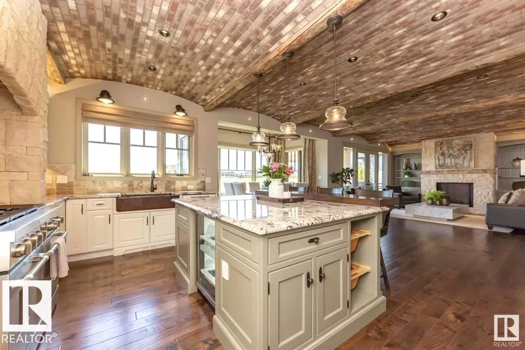 House for rent: 636 Howatt Dr Sw, Edmonton, Alberta Y6W 2T7