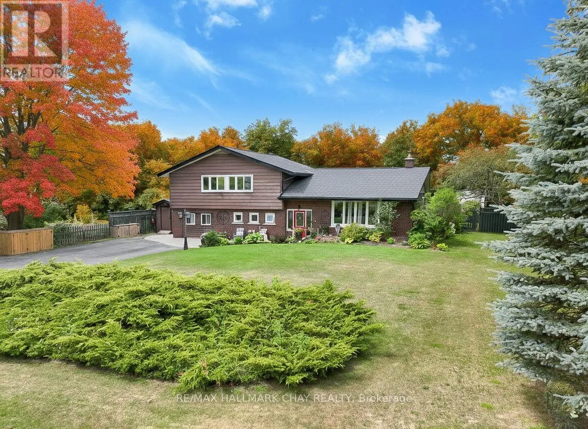 House for rent: 636 Victoria Street E, New Tecumseth, Ontario L9R 1K1