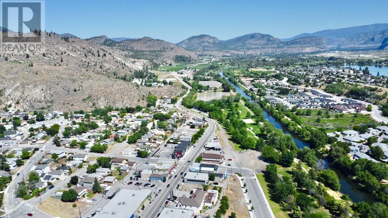 Other for rent: 6363 & 6365 Main Street, Oliver, British Columbia V0H 1T0