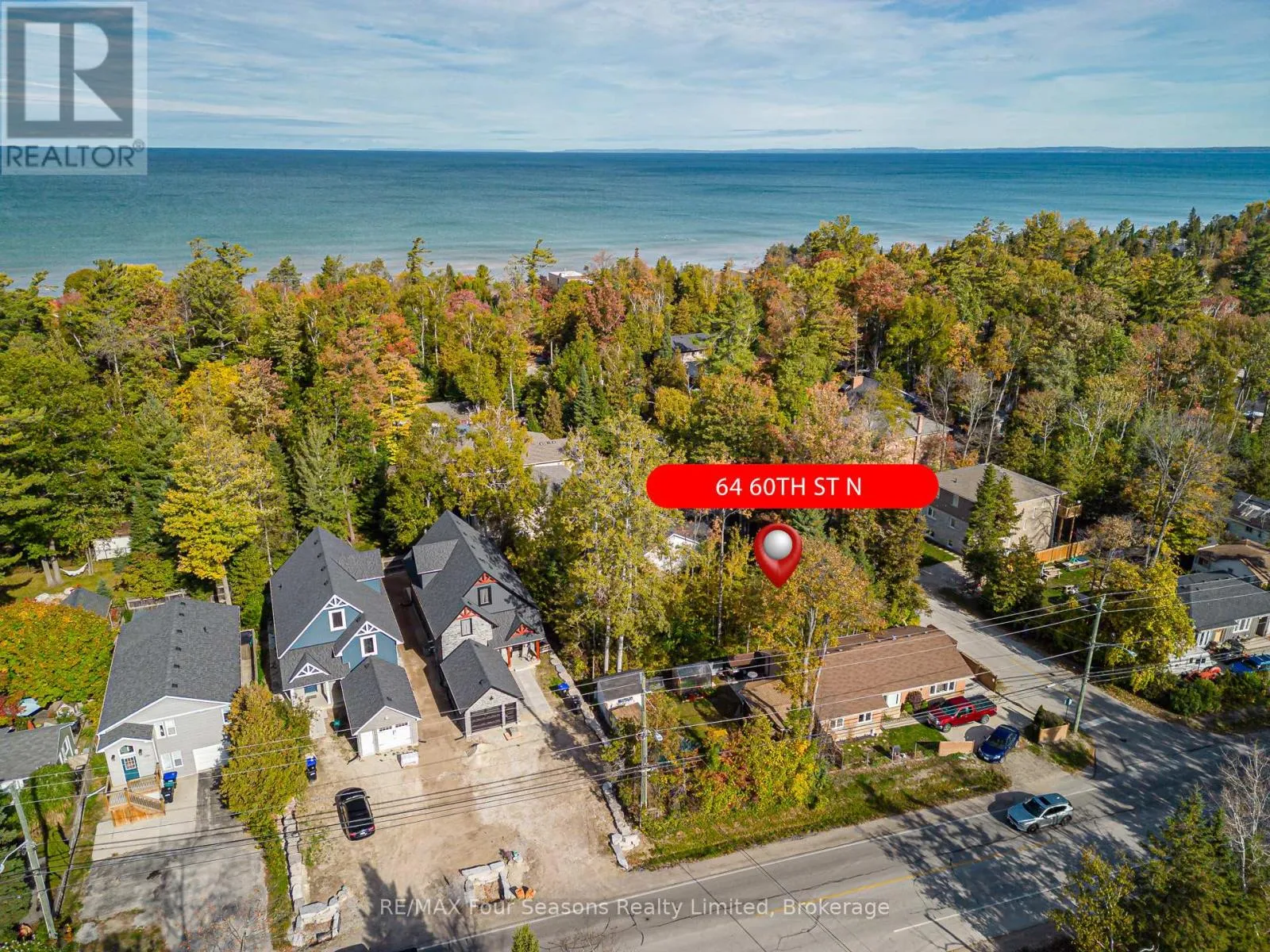 64 60th Street N, Wasaga Beach, Ontario L9Z 1V7