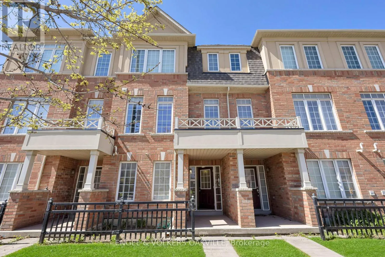 Row / Townhouse for rent: 64 Batiste Trail, Halton Hills, Ontario L7G 0H2