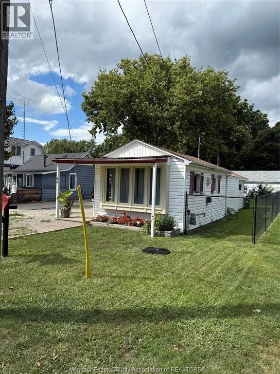 House for rent: 64 County Rd 50, Colchester South, Ontario N0R 1G0