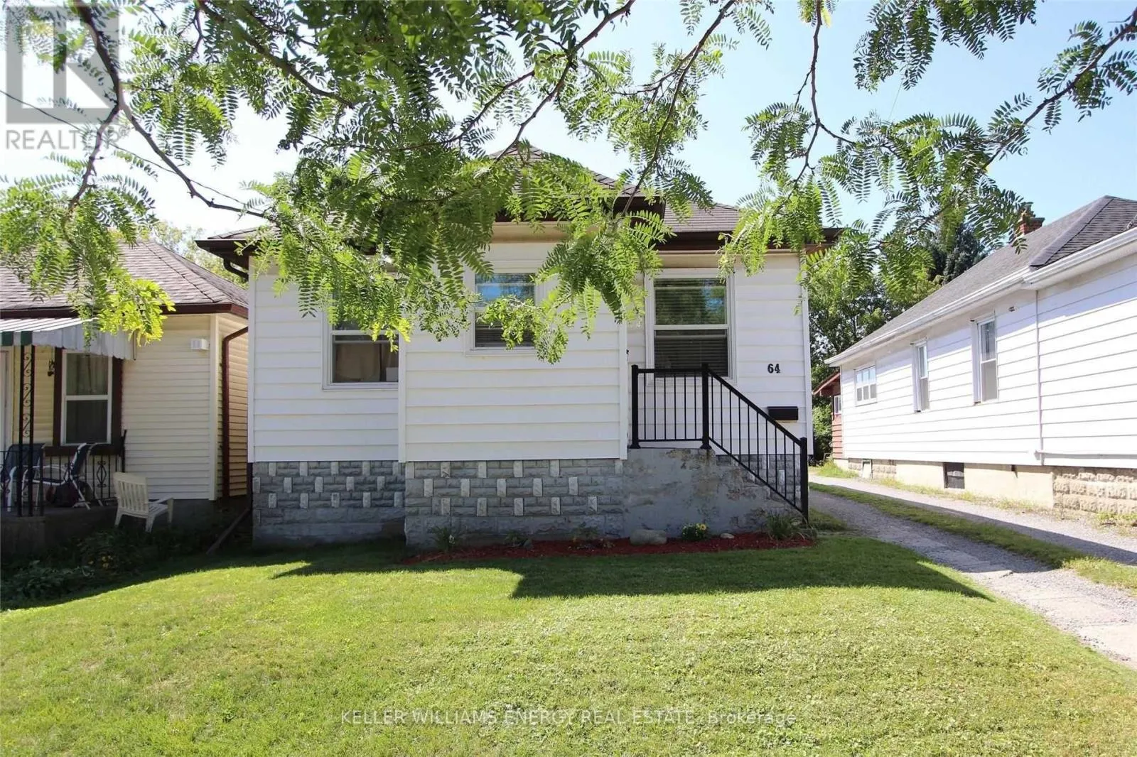 House for rent: 64 Grenfell Street, Oshawa, Ontario L1J 4W2