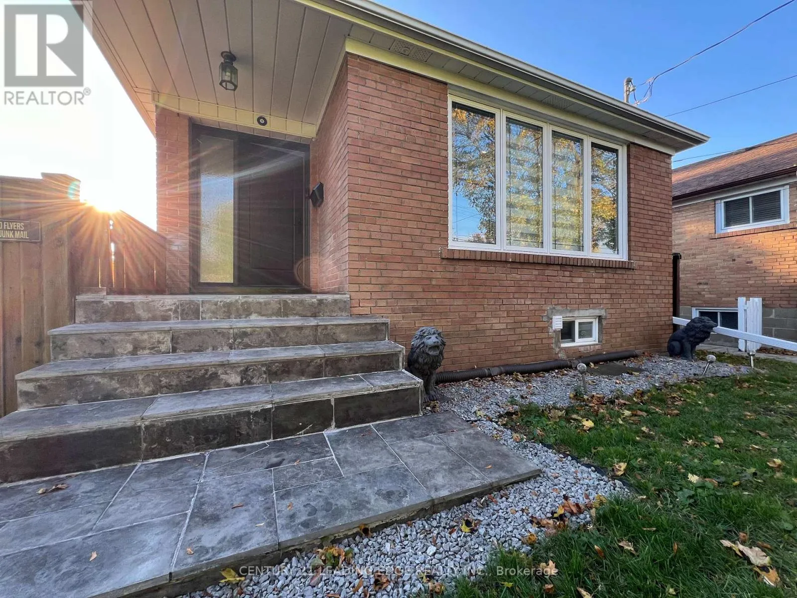House for rent: 64 Lingarde Drive, Toronto, Ontario M1R 1X9
