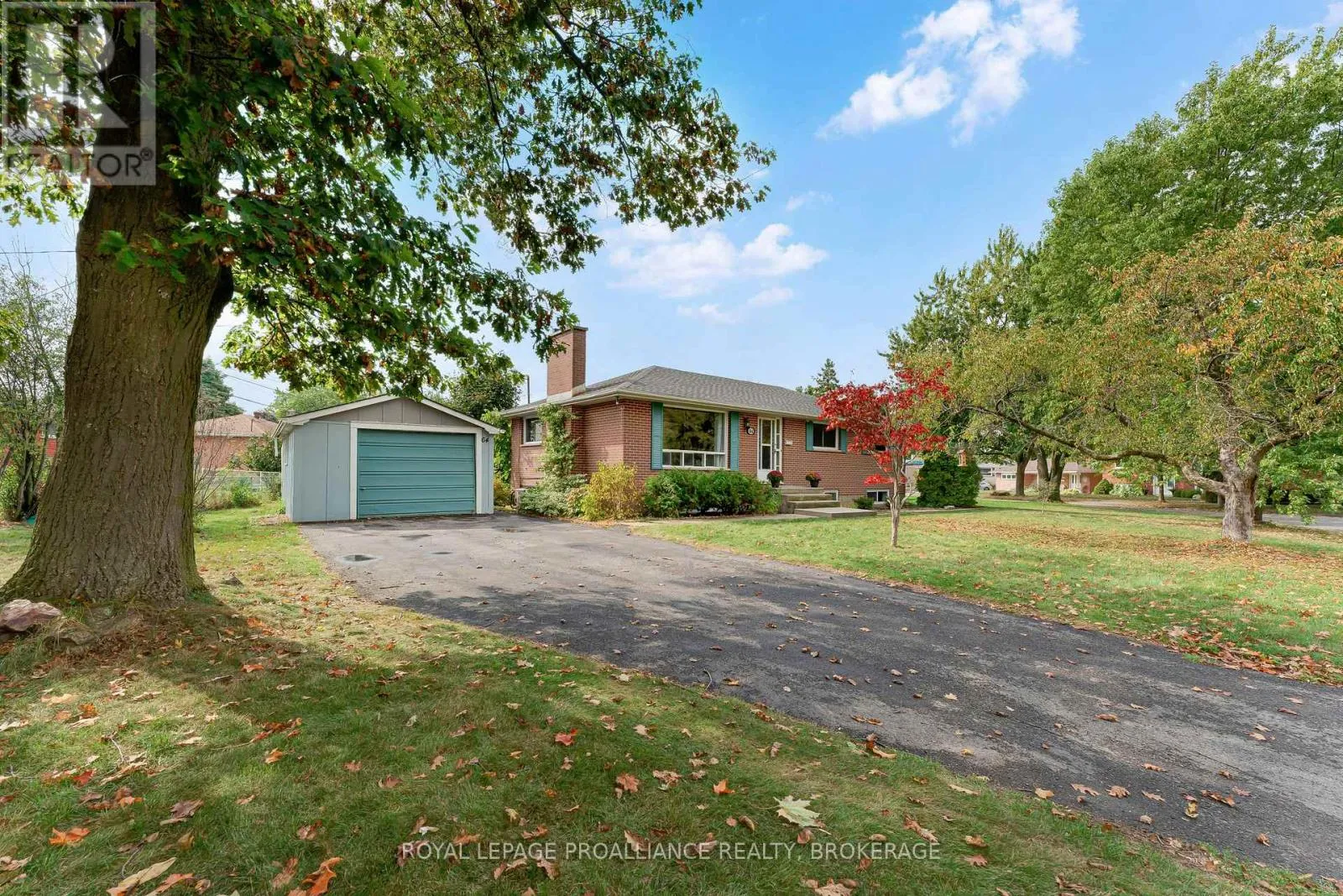 House for rent: 64 Michael Grass Crescent, Kingston, Ontario K7M 2W3