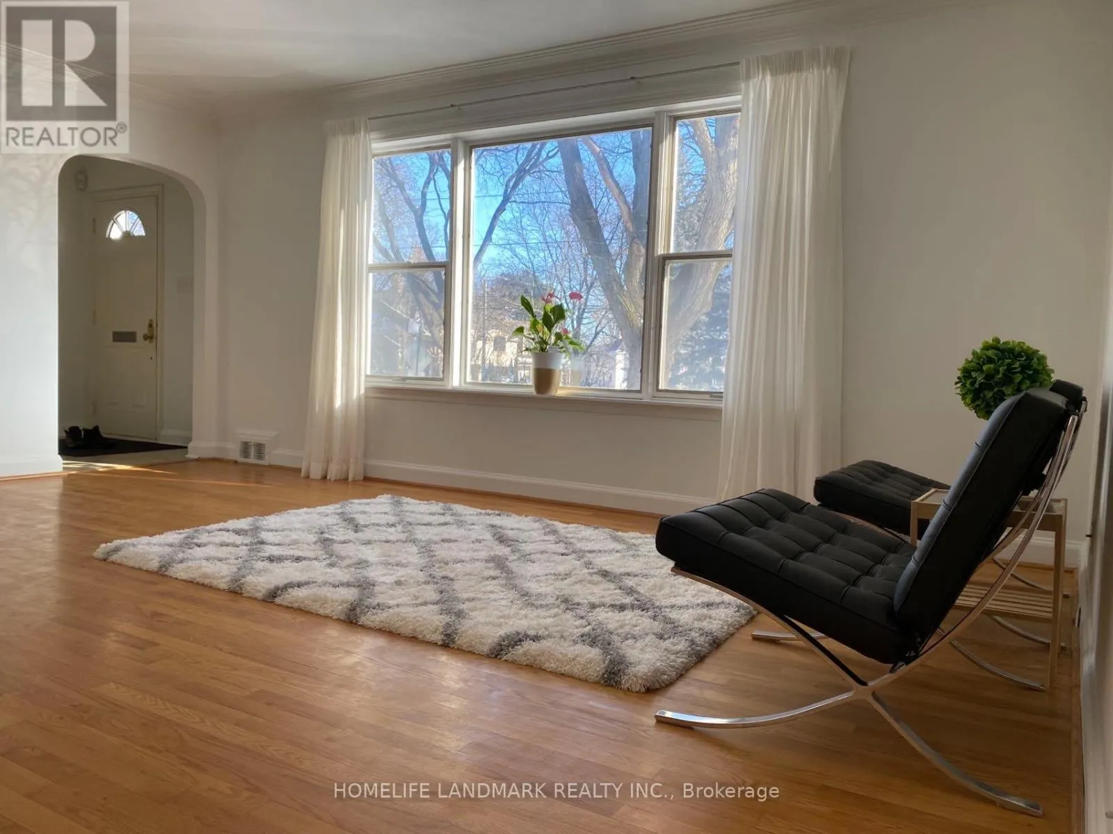 House for rent: 64 Mildenhall Road, Toronto, Ontario M4N 3G9