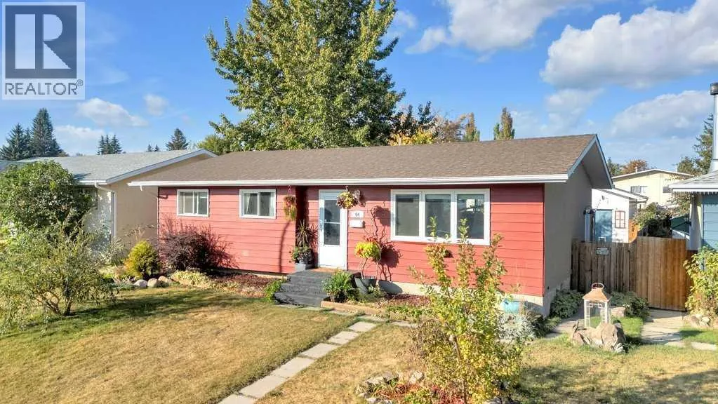 House for rent: 64 Wigmore Close, Red Deer, Alberta T4N 5Y1