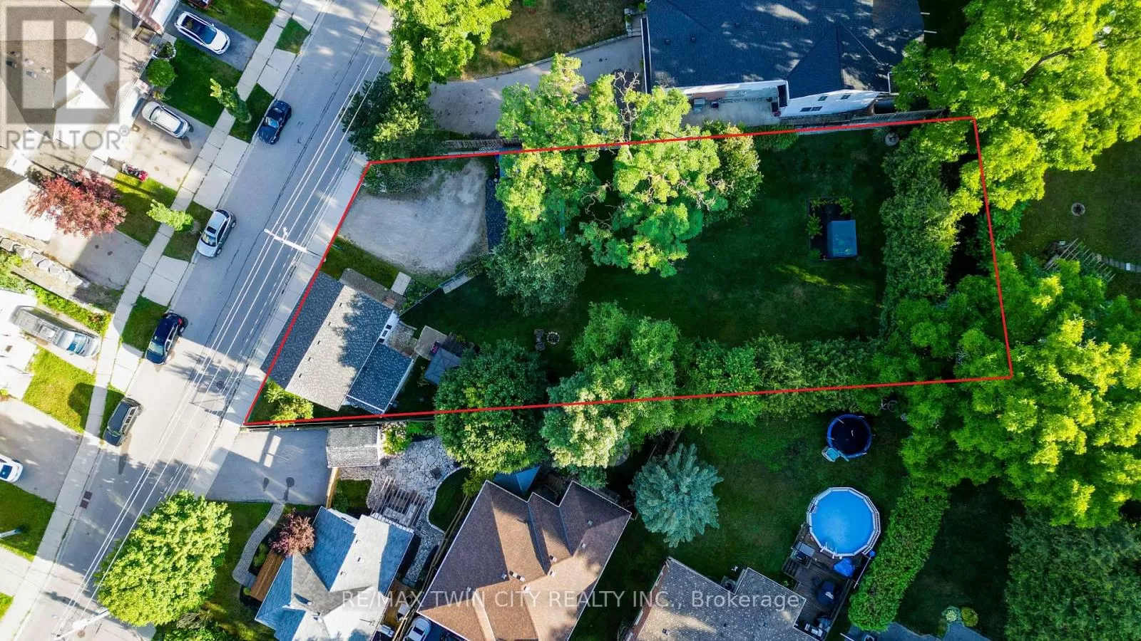 House for rent: 64 Woolwich Street, Kitchener, Ontario N2K 1S3