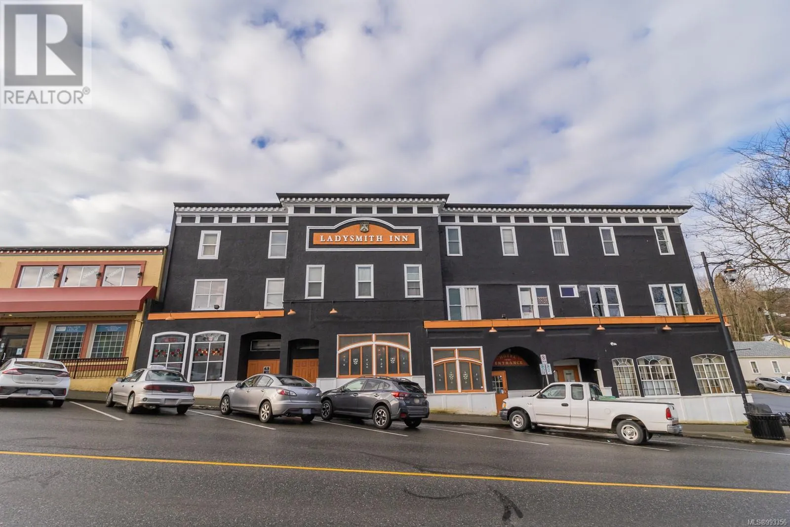 Commercial Mix for rent: 640 1st Ave, Ladysmith, British Columbia V9G 1A2