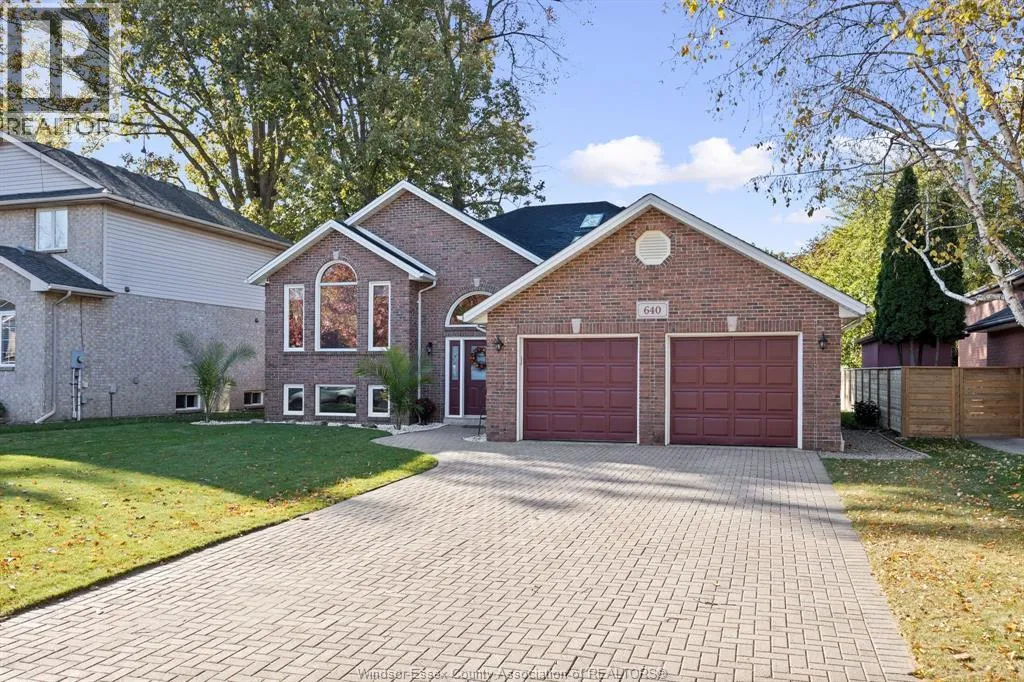 House for rent: 640 Delaware, LaSalle, Ontario N9J 3J8