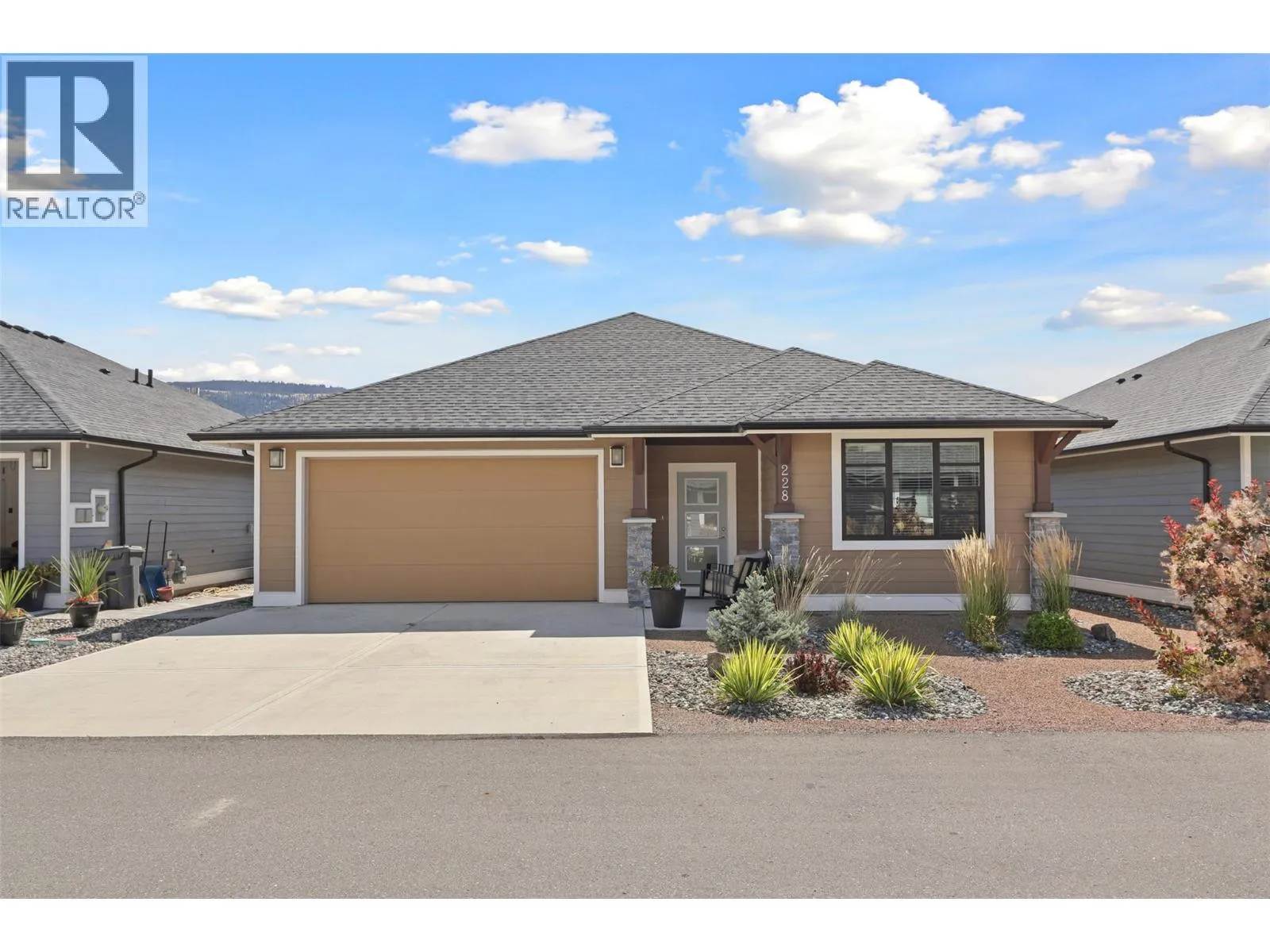 House for rent: 641 Shuswap Road Unit# 228, Kamloops, British Columbia V2H 0E2