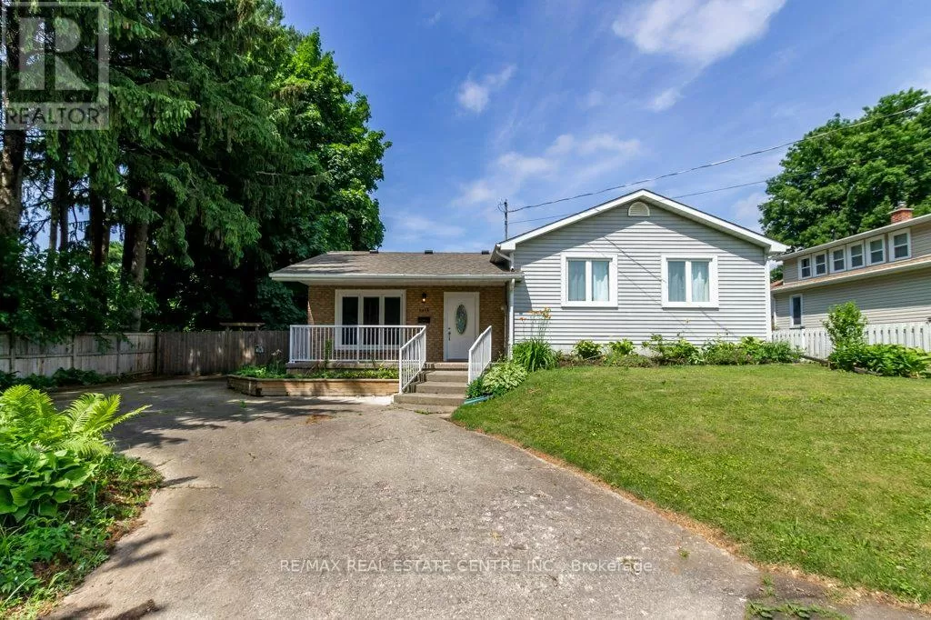 House for rent: 6413 Franklin Avenue, Niagara Falls, Ontario L2G 4Z6