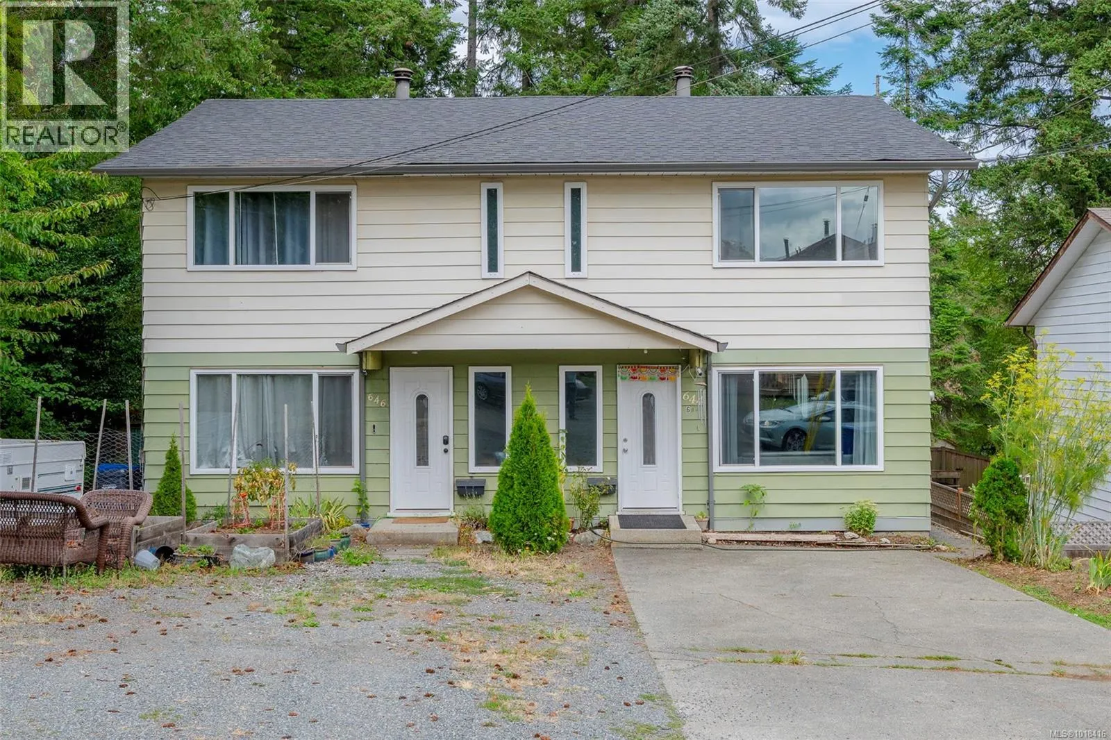 Duplex for rent: 644 Nova St, Nanaimo, British Columbia V9R 5S7