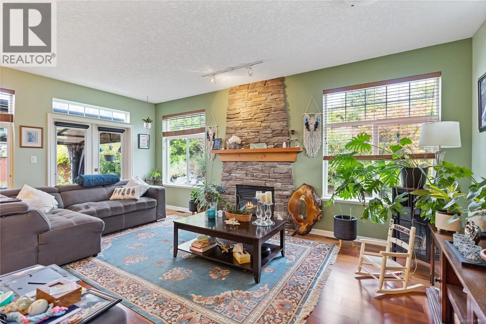 House for rent: 6442 Birchview Way, Sooke, British Columbia V9Z 1J9