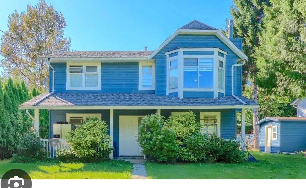 House for rent: 6445 King George Boulevard, Surrey, British Columbia V3W 4Z4