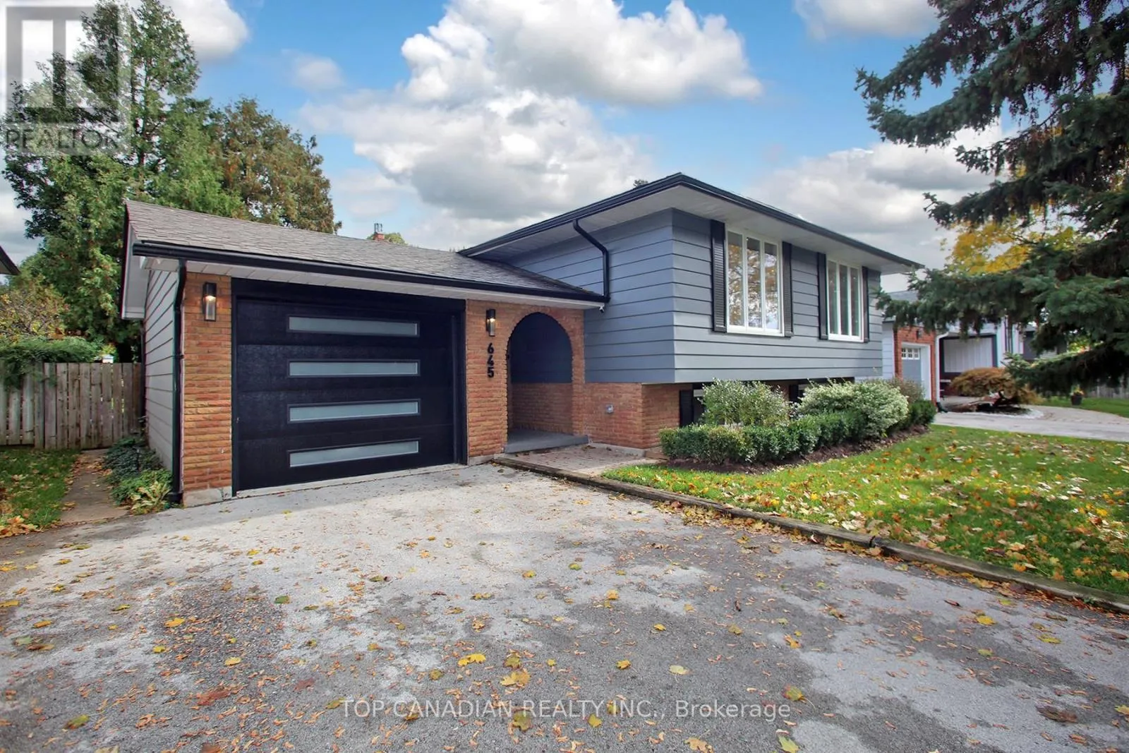 House for rent: 645 Castleguard Crescent, Burlington, Ontario L7N 2W7