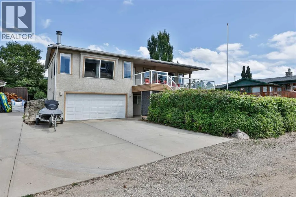 House for rent: 645 Lakeside Drive, Rural Vulcan County, Alberta T0L 2B0