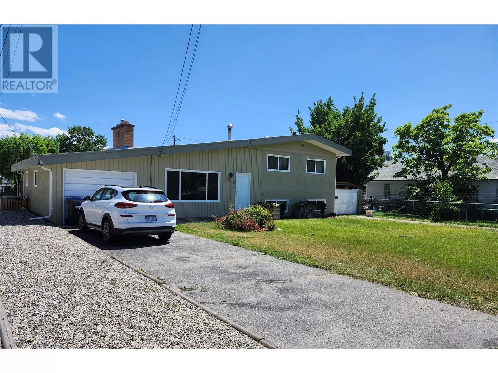 House for rent: 6453 Park Drive, Oliver, British Columbia V0H 1T3