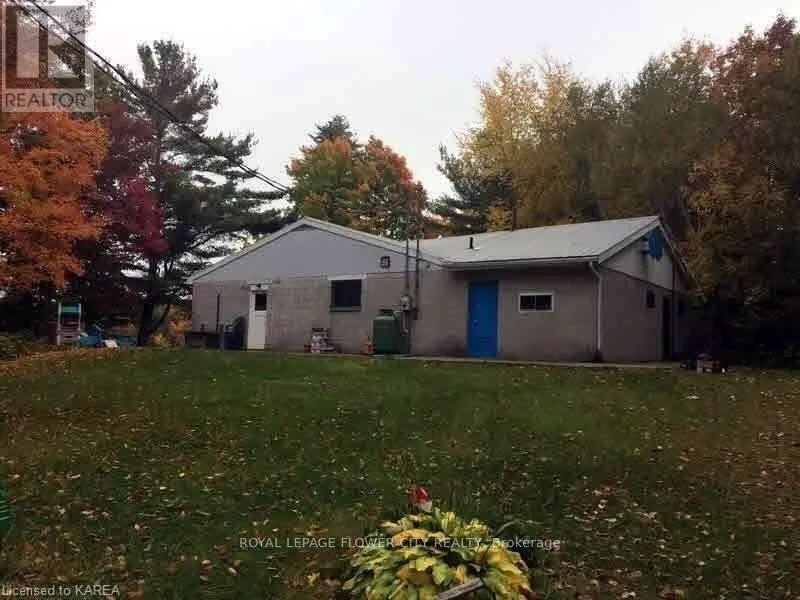 6454 Perth Road, Frontenac, Ontario K0H 2L0