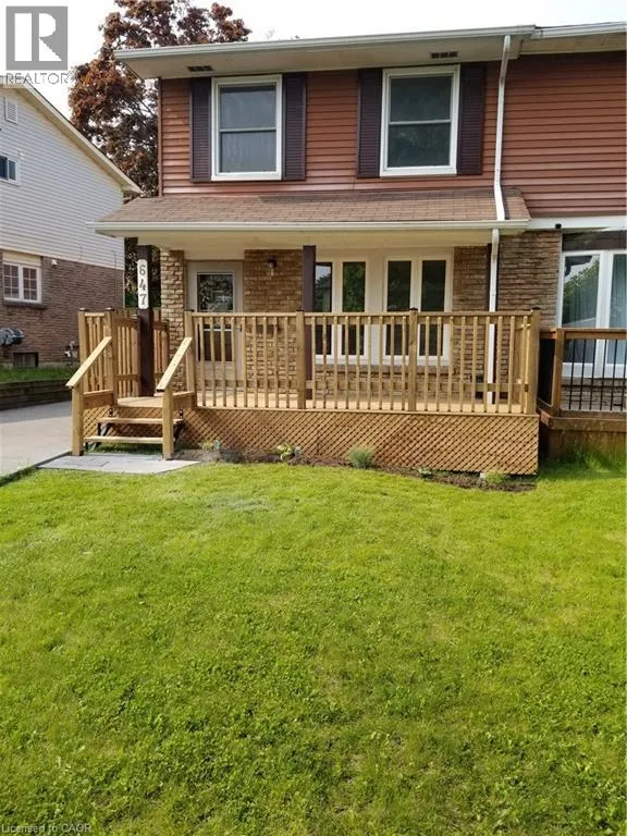 House for rent: 647 Balsam Crescent, Oshawa, Ontario L1J 6A1