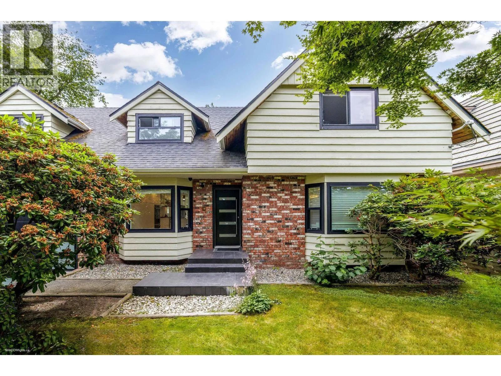 House for rent: 6471 Gibbons Drive, Richmond, British Columbia V7C 2C9