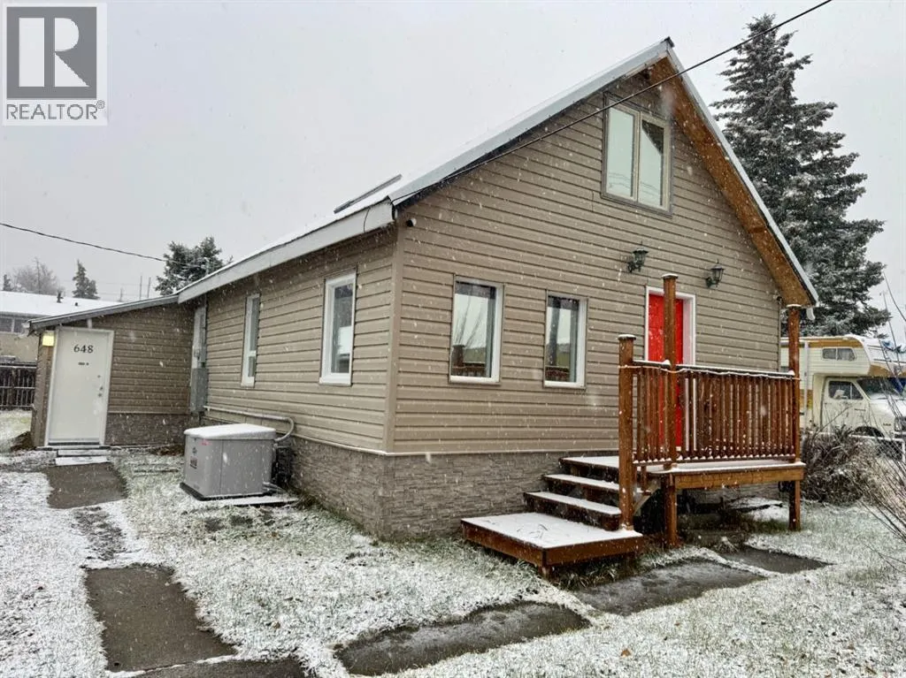 House for rent: 648 Main Street, Pincher Creek, Alberta T0K 1W0