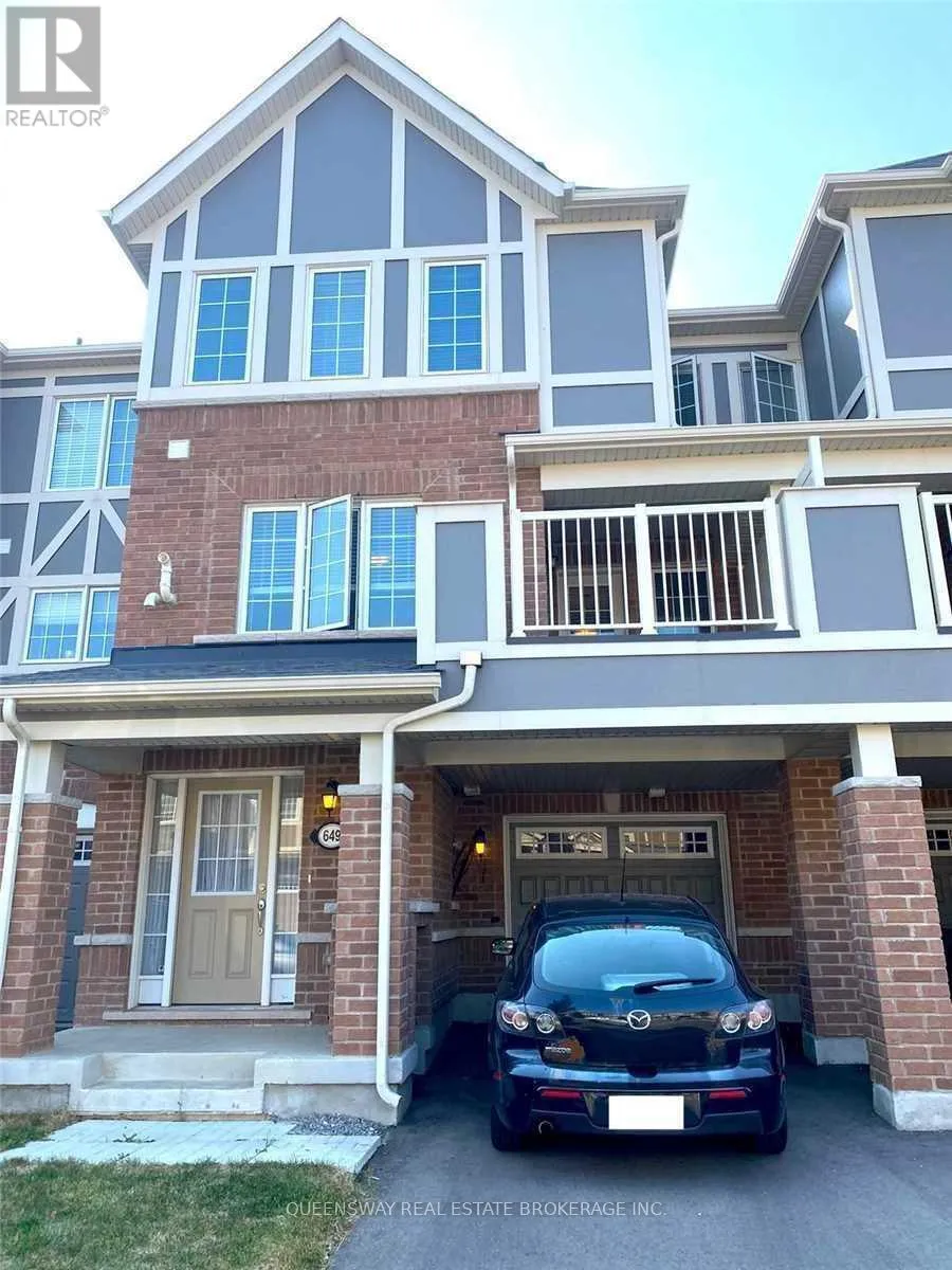 Row / Townhouse for rent: 649 Laking Terrace, Milton, Ontario L9T 9J2