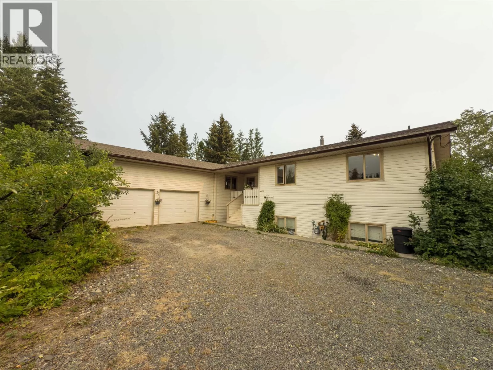 House for rent: 6497 Grey Crescent, Horse Lake, British Columbia V0K 2E3