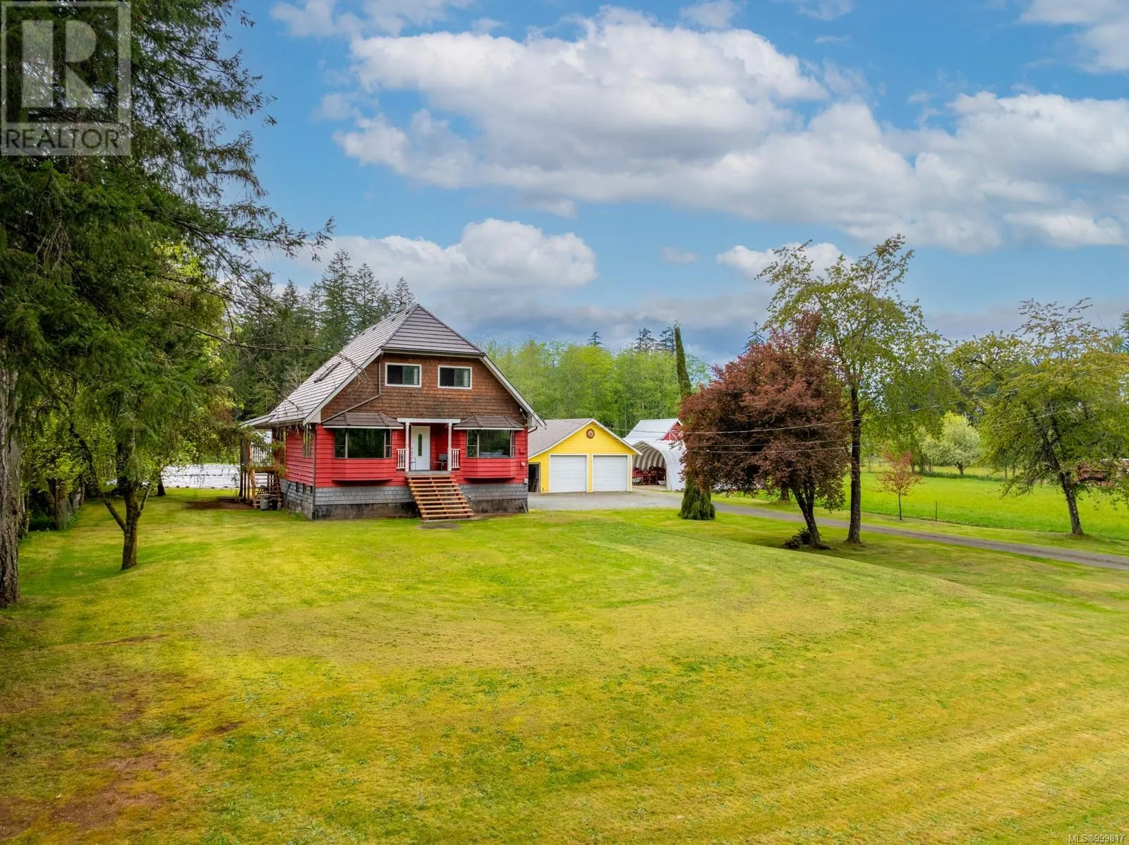 House for rent: 6499 Fitzgerald Rd, Merville, British Columbia V9J 1M7