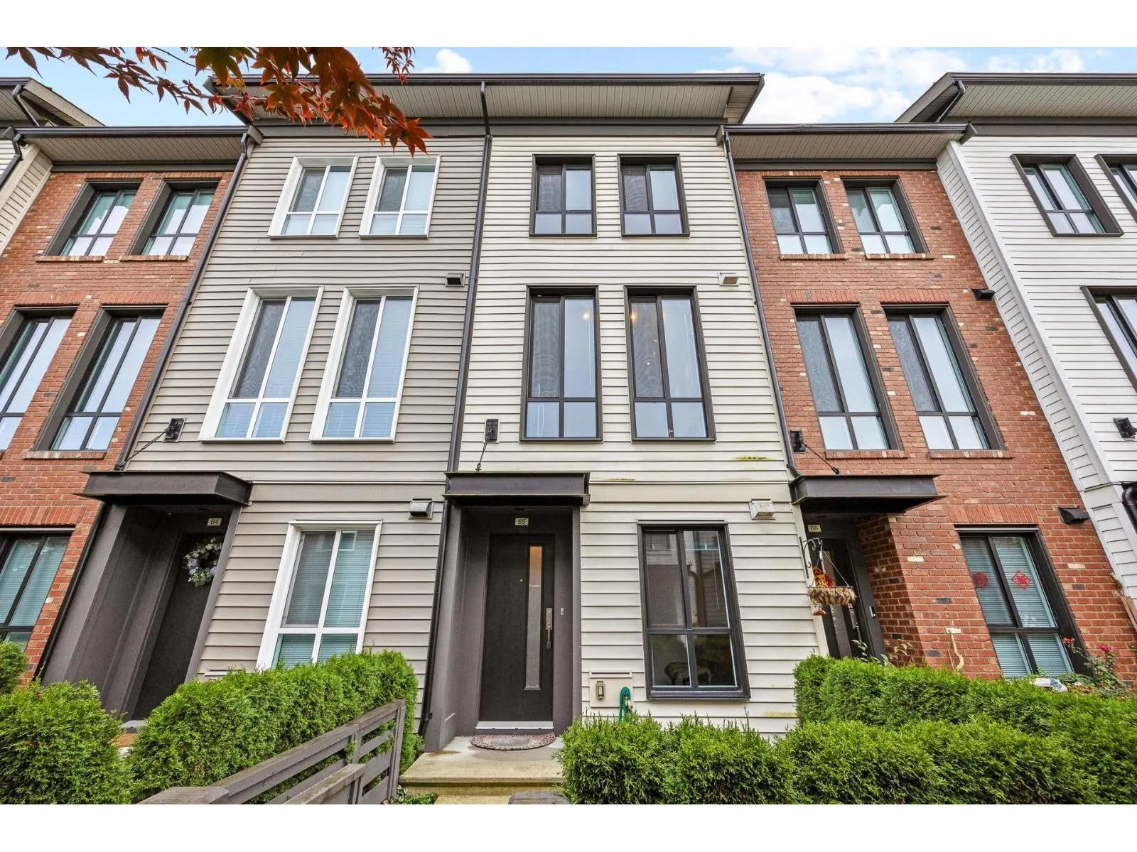 Row / Townhouse for rent: 65 15898 27 Avenue, Surrey, British Columbia V3Z 0T2