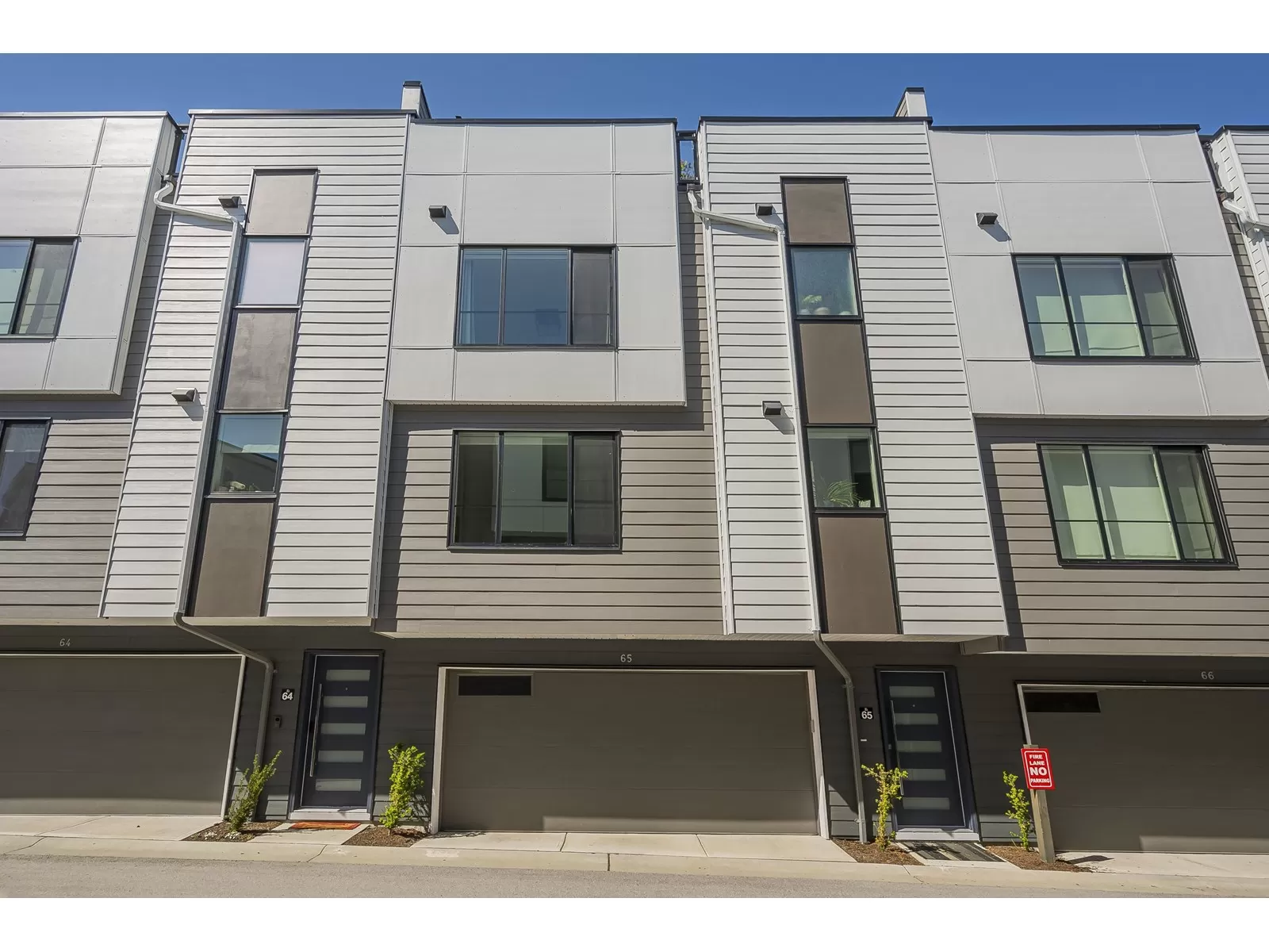 Row / Townhouse for rent: 65 1639 162 Street, Surrey, British Columbia V4A 4Y1