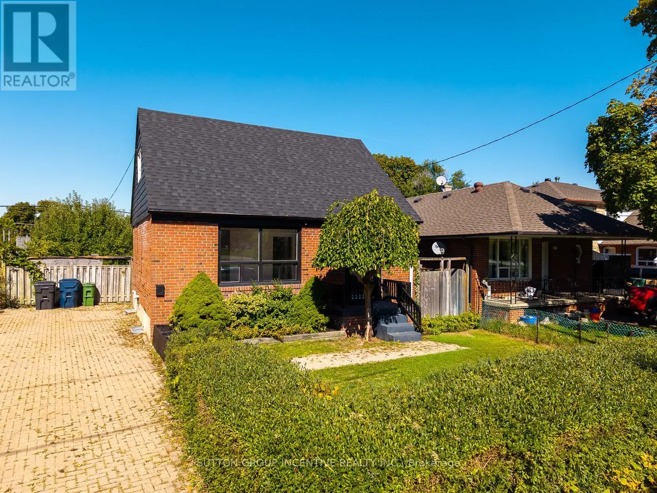 House for rent: 65 Barrhead Crescent, Toronto, Ontario M9W 3Z8