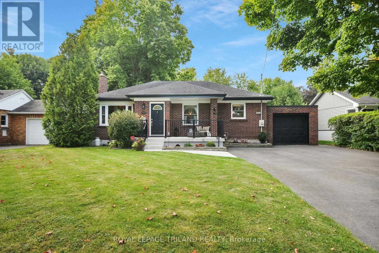 House for rent: 65 Broadway Avenue, London South, Ontario N6P 1A9