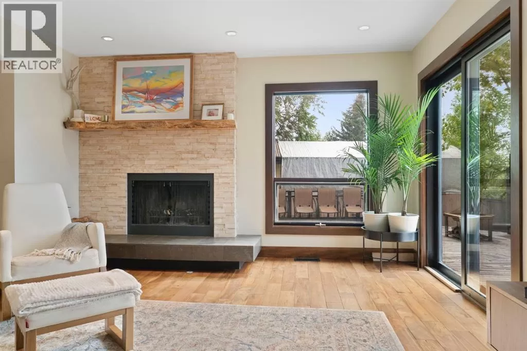 House for rent: 65 Carolina Drive, Cochrane, Alberta T4C 1C2