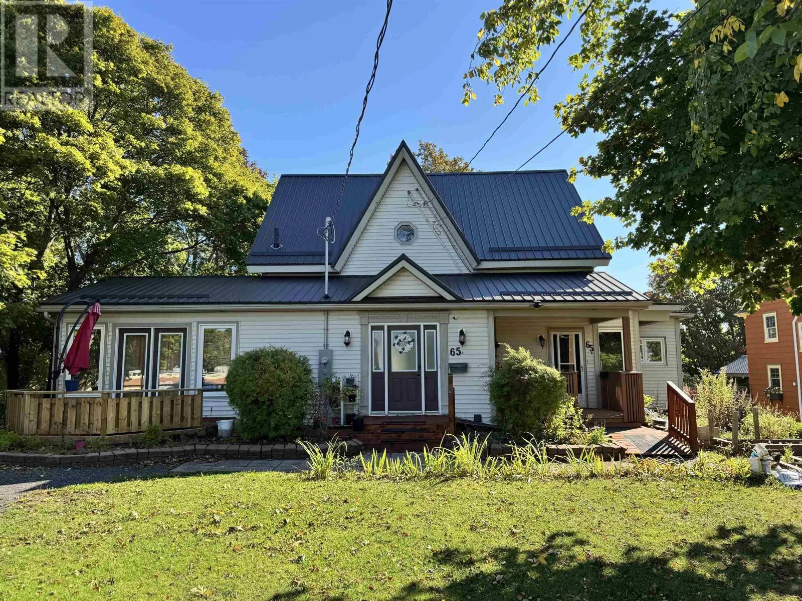 Triplex for rent: 65 Company Street, New Glasgow, Nova Scotia B2H 1N9