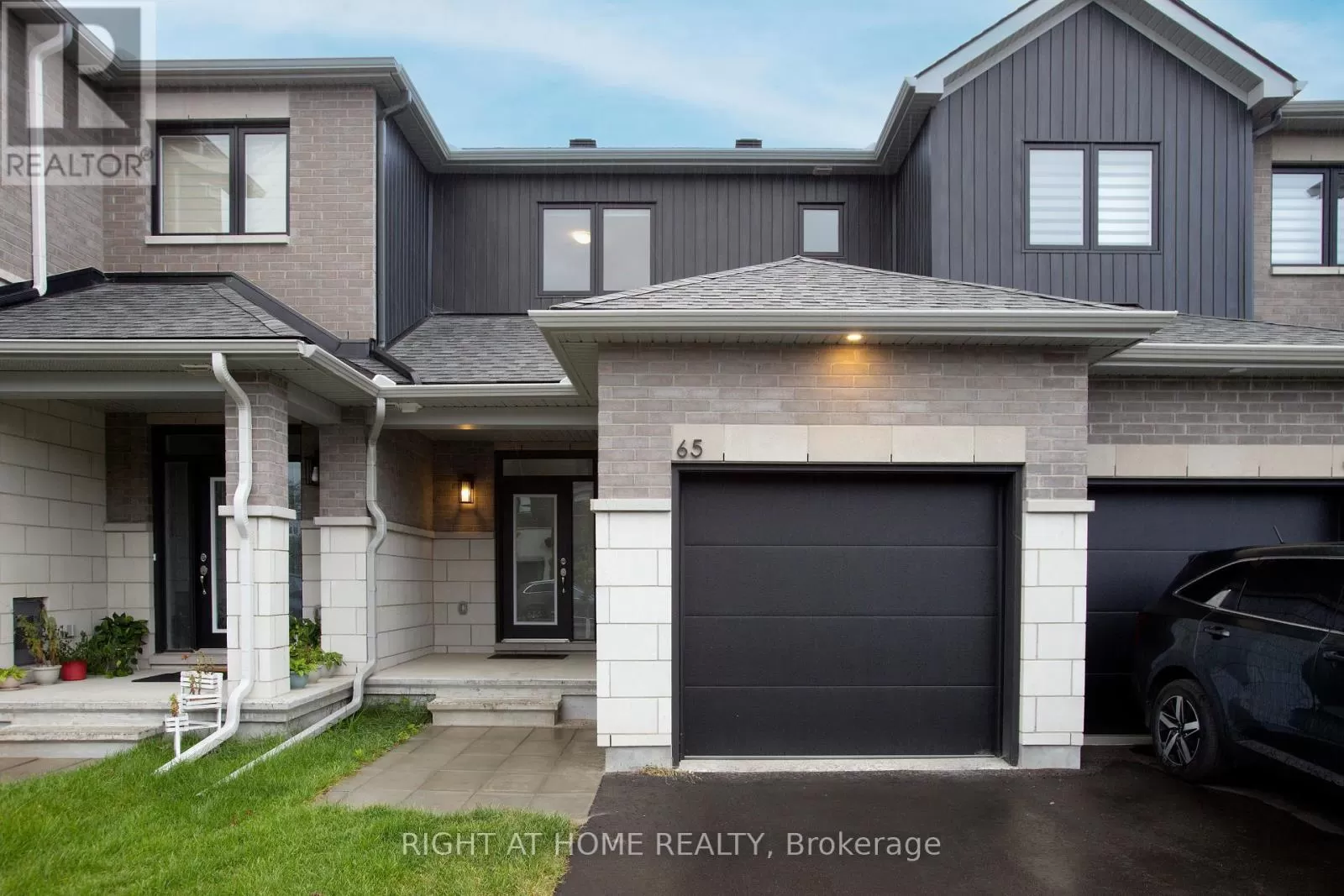 Row / Townhouse for rent: 65 Esban Drive, Ottawa, Ontario K1X 0H3