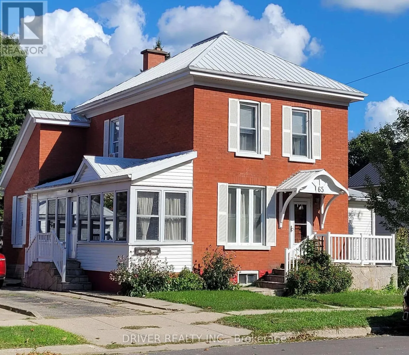Duplex for rent: 65 King Street, Aylmer, Ontario N5H 2A2