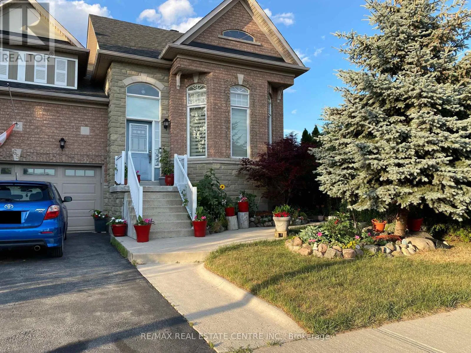 House for rent: 65 Stoneylake Avenue, Brampton, Ontario L6V 4R2