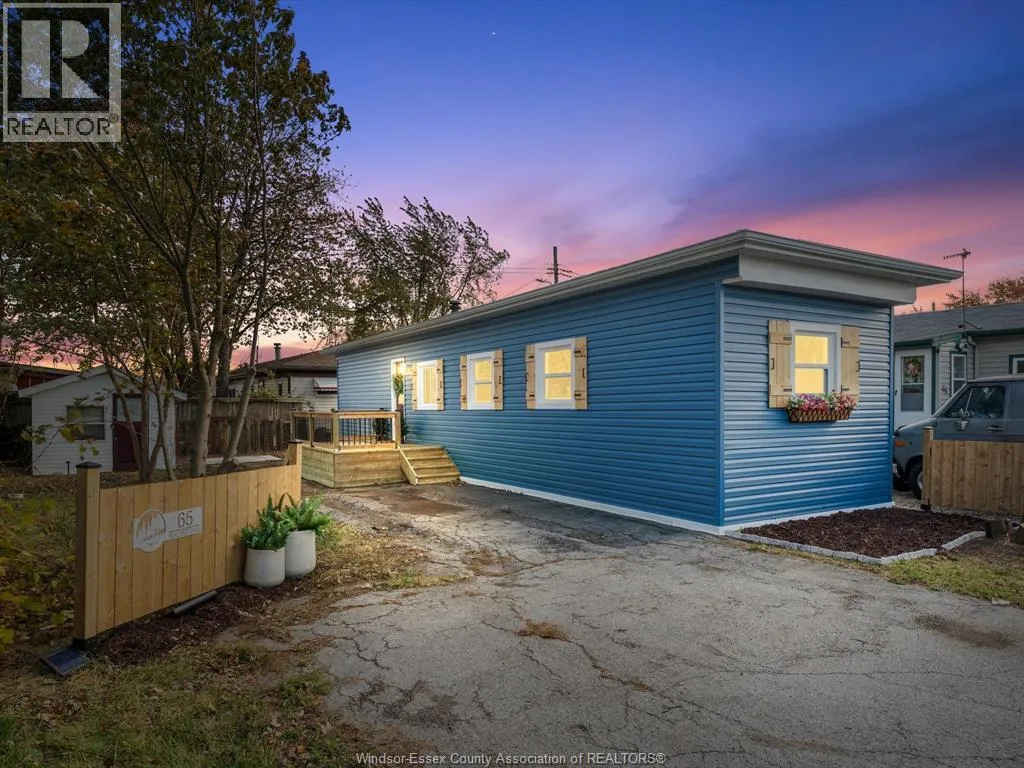 65 Suncrest Drive, Maidstone, Ontario N8N 2P4