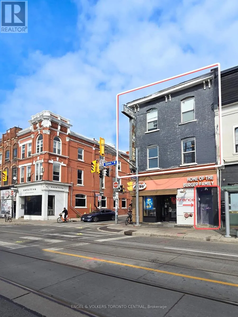 650 1/2 Queen Street W, Toronto, Ontario M6J 1E4