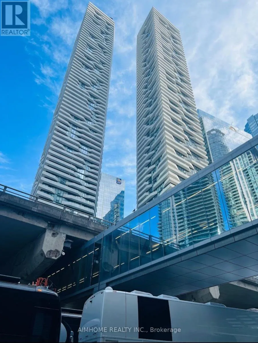 Apartment for rent: 6506 - 100 Harbour Street, Toronto, Ontario M5J 0B5