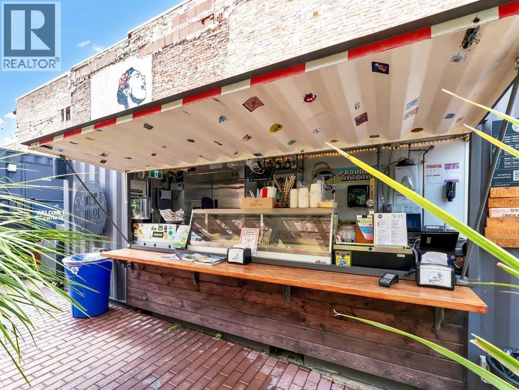 651 2 Street Se, Medicine Hat, Alberta T1A 0C8