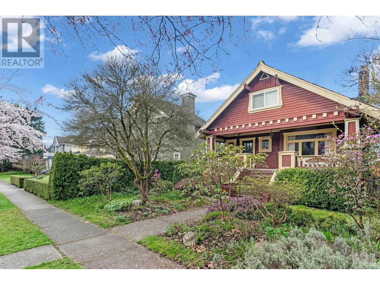 House for rent: 6519 Cypress Street, Vancouver, British Columbia V6P 5L5