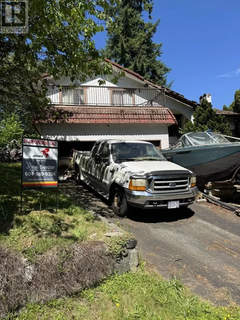 House for rent: 6533 Parkdale Drive, Burnaby, British Columbia V5B 2X4