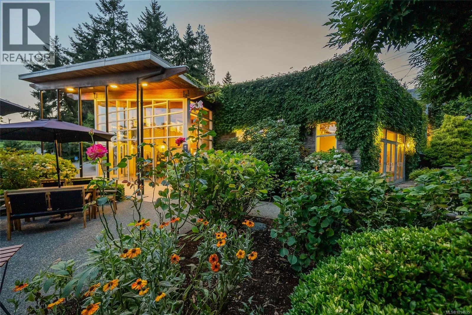 6552 North Rd, Duncan, British Columbia V9L 6K9