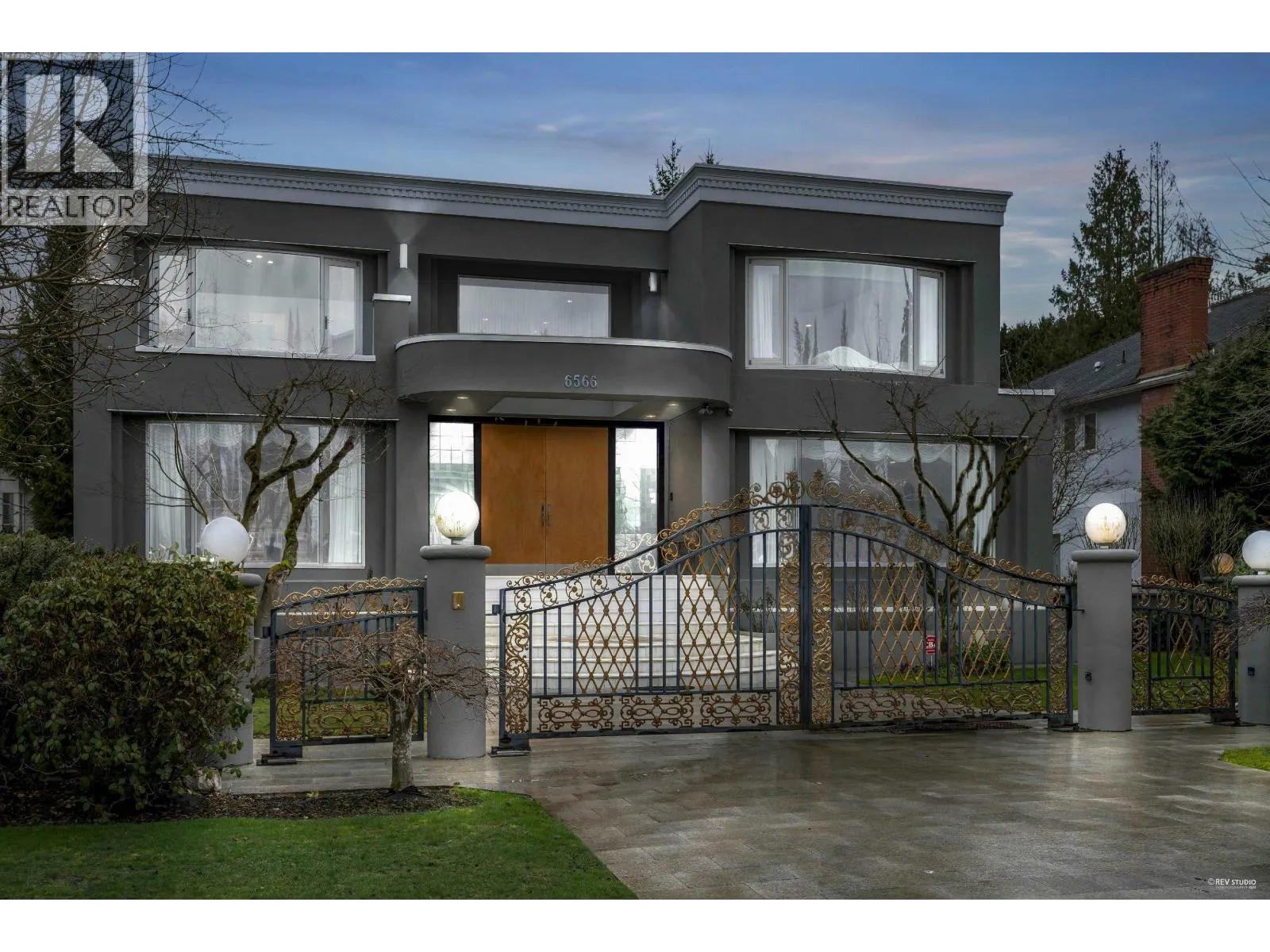 House for rent: 6566 Churchill Street, Vancouver, British Columbia V6P 5B1