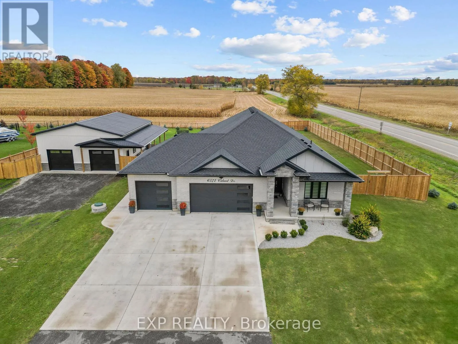 House for rent: 6572 Calvert Drive, Adelaide Metcalfe, Ontario N7G 3H5