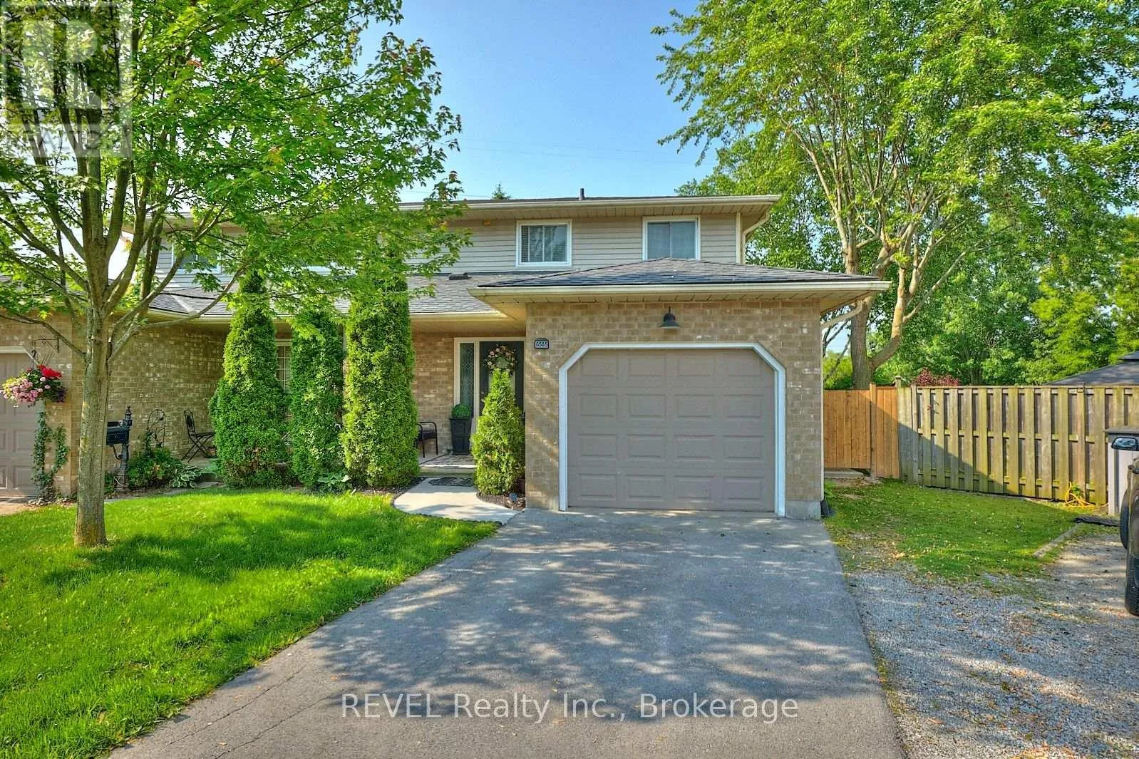 House for rent: 6585 Kuhn Crescent, Niagara Falls, Ontario L2H 2H1