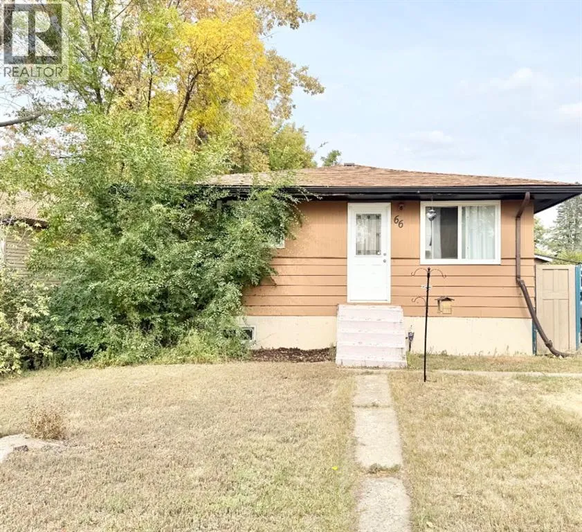 House for rent: 66 2 Avenue E, Tilley, Alberta T0J 3K0