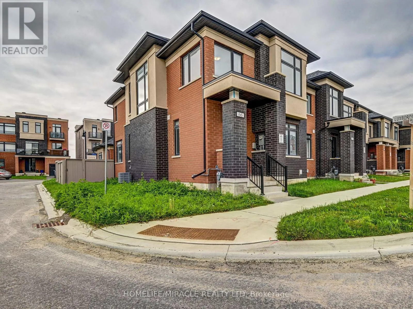 Row / Townhouse for rent: 66 Pearman Crescent, Brampton, Ontario L7A 4Y9